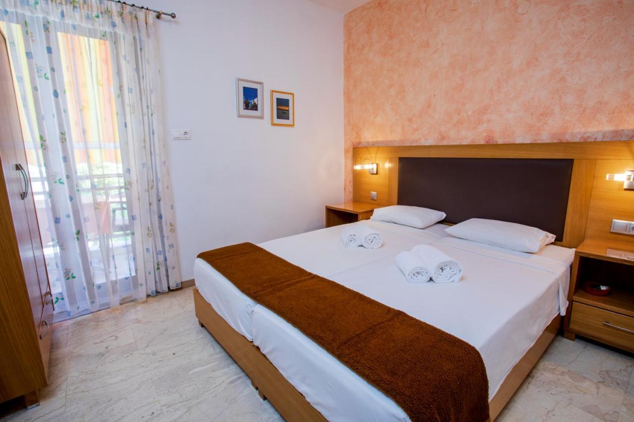 Maik Apartments Метаморфосі Екстер'єр фото
